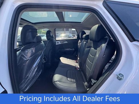 New 2026 Kia Sportage SX FWD image 9