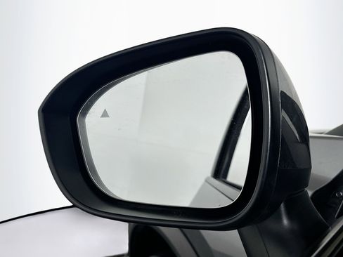 Used 2025 Nissan Rogue SV image 16