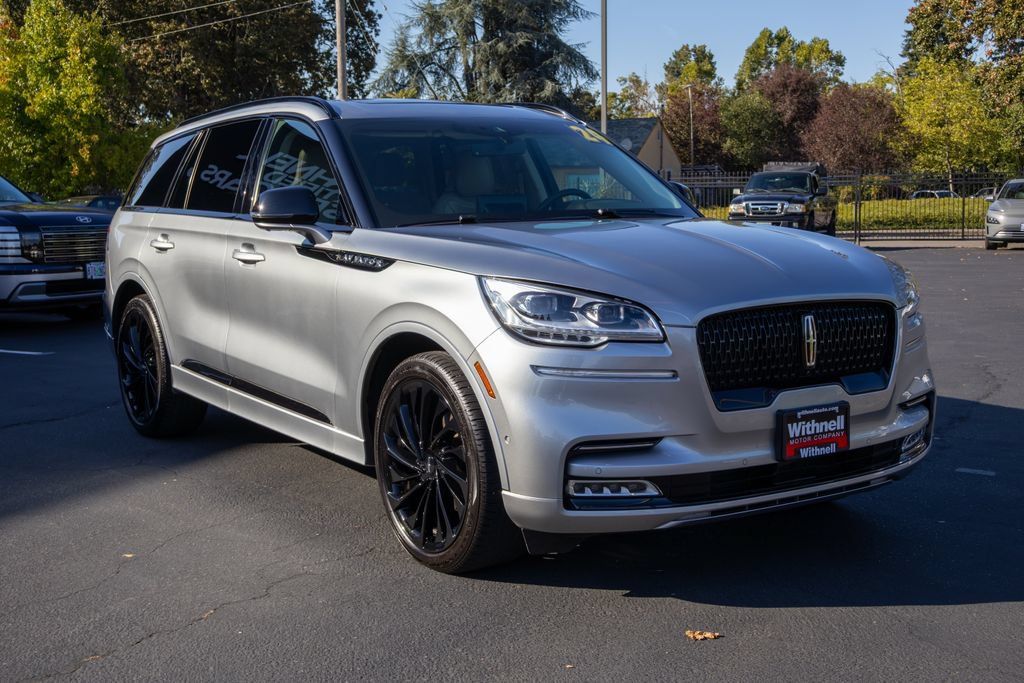 Used 2024 Lincoln Aviator Reserve w/ Equipment Group 201A AWD/4WD image 5