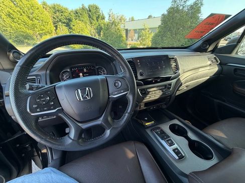 Used 2024 Honda Passport EX-L image 19