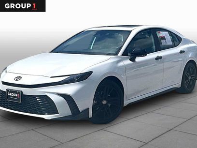 Used 2026 Toyota Camry Hybrid w/ Convenience Package