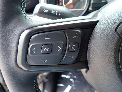 New 2025 Jeep Gladiator Willys image 10