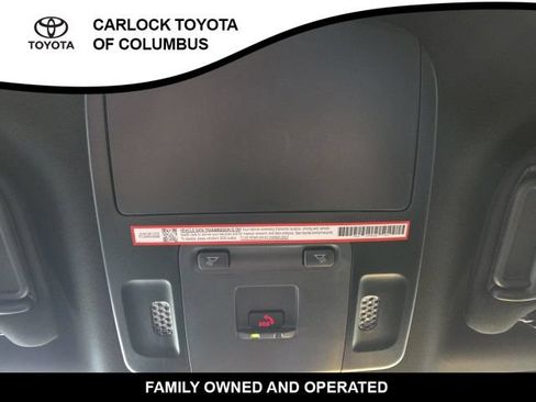 Used 2025 Toyota Camry SE FWD image 29