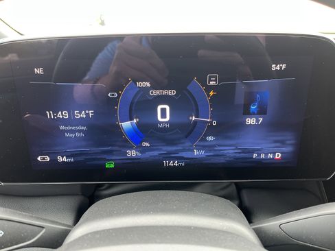 Used 2025 Chevrolet Blazer EV AWD Police image 17
