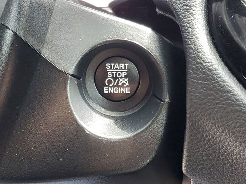 Used 2021 Jeep Compass Limited FWD image 18