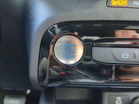Used 2025 Ford Escape ST-Line w/ Equipment Group 301A image 30
