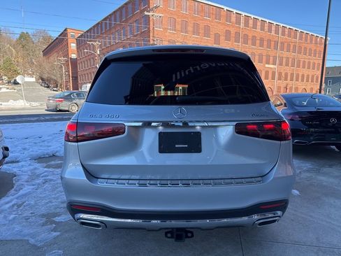 Certified 2025 Mercedes-Benz GLS 450 4MATIC image 7