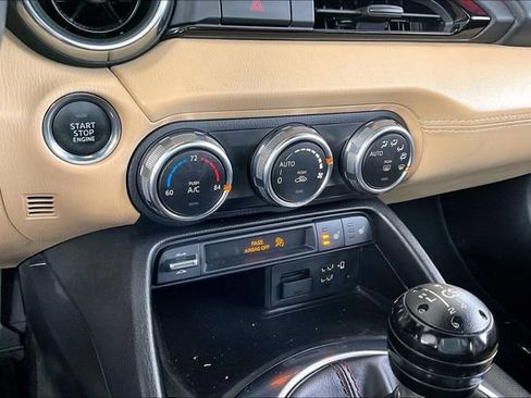 Used 2017 MAZDA MX-5 Miata RF Grand Touring image 19