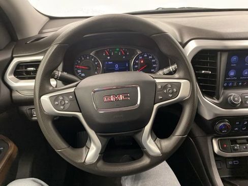 Certified 2023 GMC Acadia SLE w/ Driver Convenience Package image 17