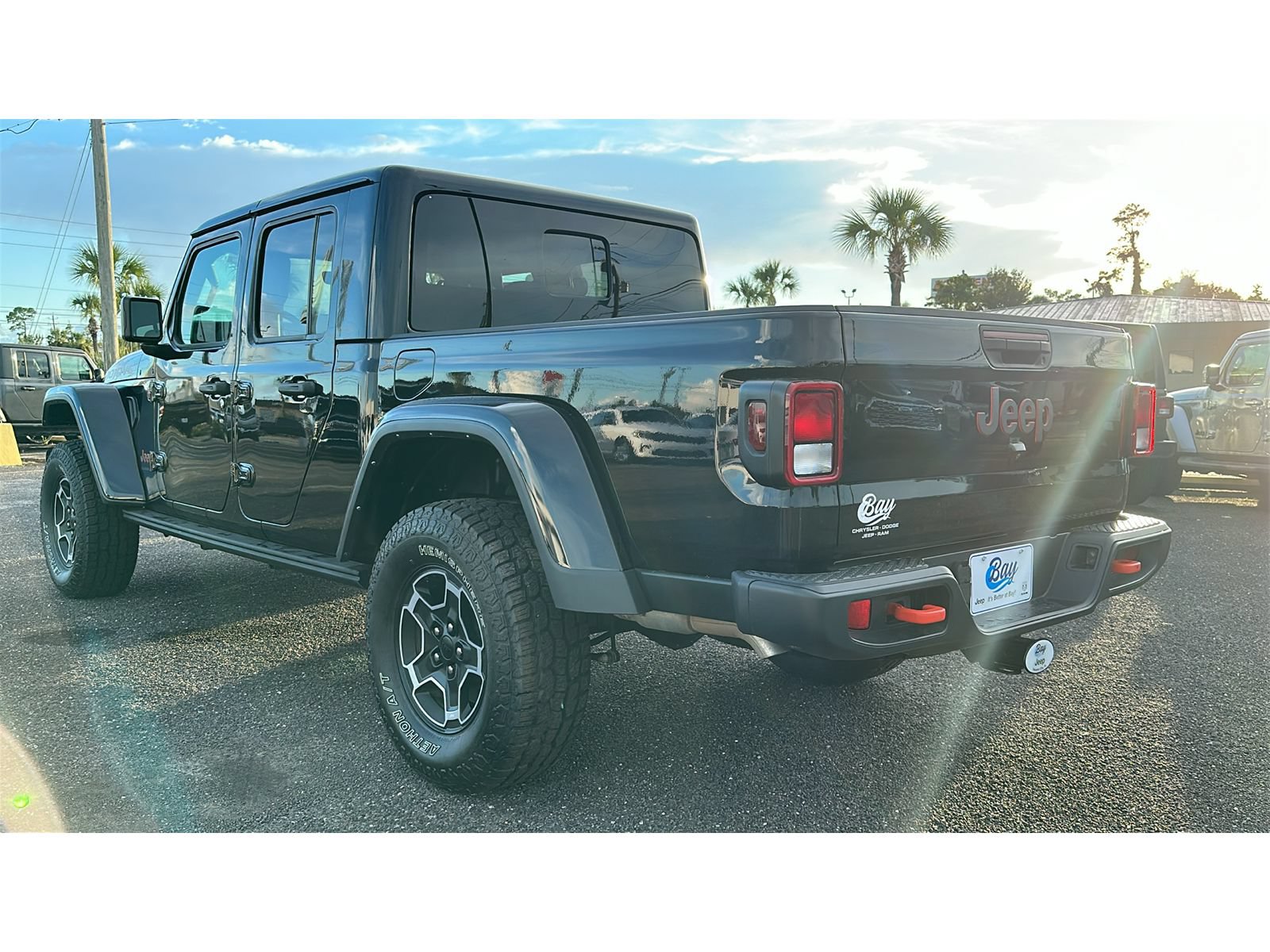 Used 2023 Jeep Gladiator Mojave w/ Cold Weather Group AWD/4WD image 4