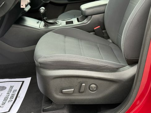 Used 2018 Kia Sorento FWD image 12