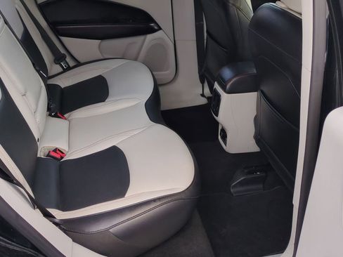 Used 2019 Jeep Compass Limited w/ Mopar Graphics Package image 20