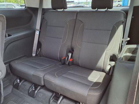 Used 2023 GMC Acadia SLE w/ Driver Convenience Package image 17