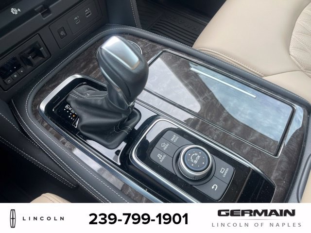 Used 2023 Nissan Armada Platinum w/ Captain's Chairs Package RWD image 6