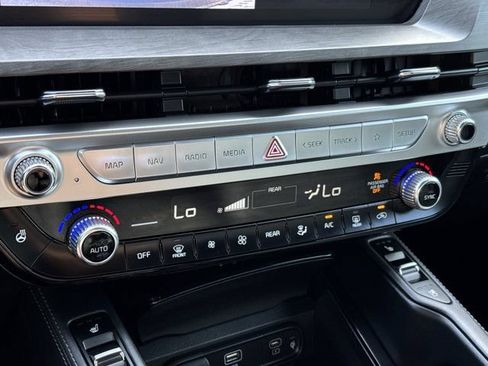 Used 2023 Kia Telluride EX X-Line AWD/4WD image 29