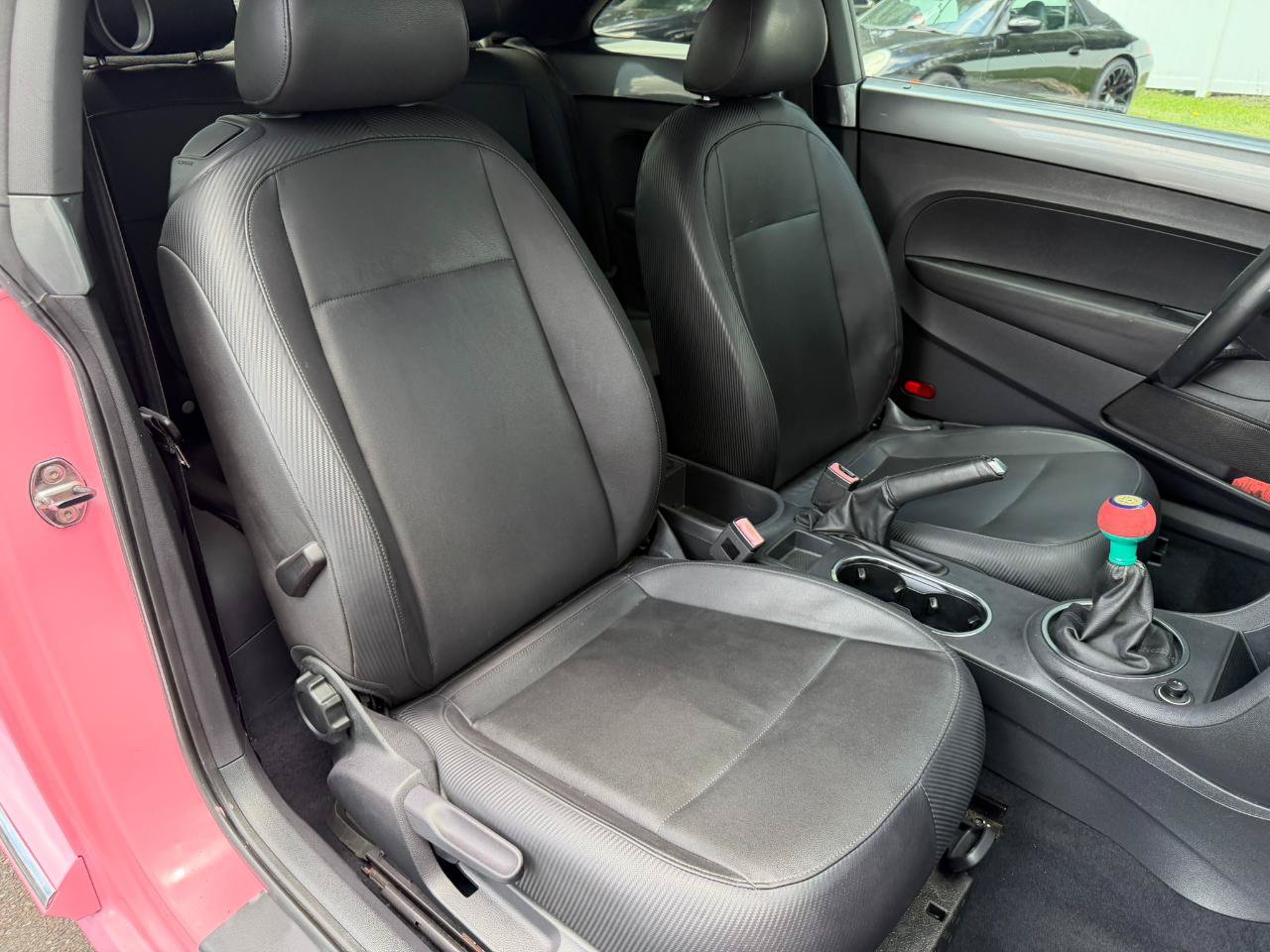 Used 2013 Volkswagen Beetle 2.5 FWD image 30