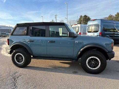 Used 2021 Ford Bronco Big Bend w/ Sasquatch Package image 2