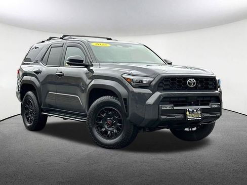 Used 2025 Toyota 4Runner TRD Off-Road Premium w/ Tow Technology Package image 2
