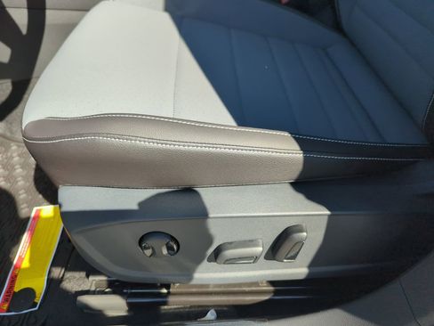 New 2026 Volkswagen Jetta SE image 29