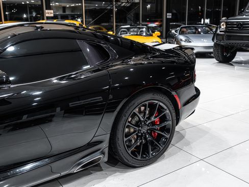 Used 2014 SRT Viper GTS w/ GTS Laguna Interior Package image 35