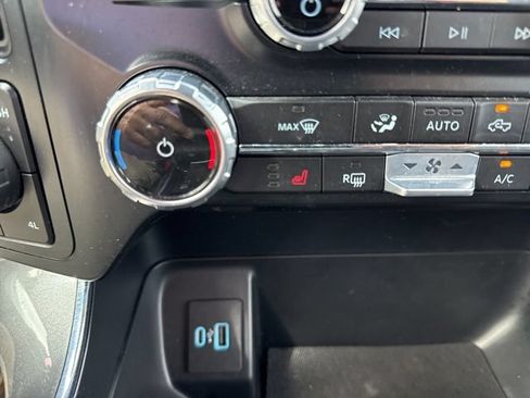 Used 2022 Ford F150 XLT w/ Equipment Group 302A High AWD/4WD image 44