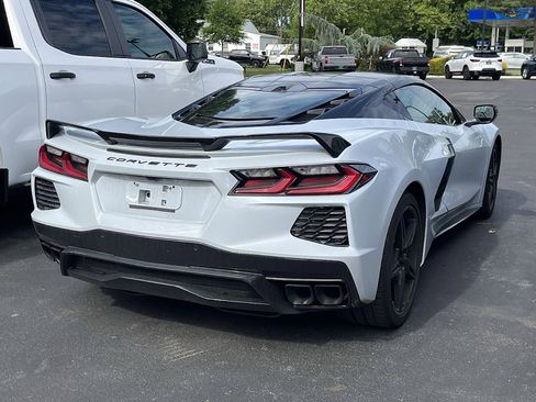 Used 2024 Chevrolet Corvette Stingray Preferred Cpe w/ Z51 Performance Package RWD image 3