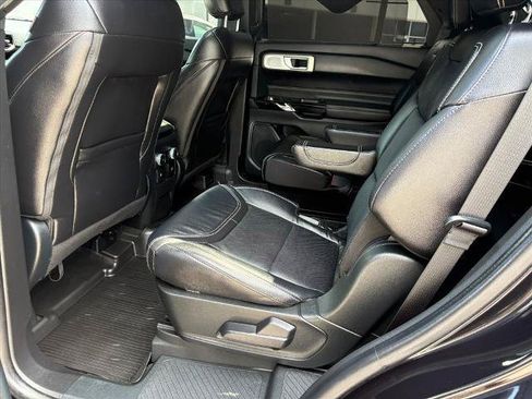 Used 2023 Ford Explorer ST w/ Equipment Group 401A AWD/4WD image 18