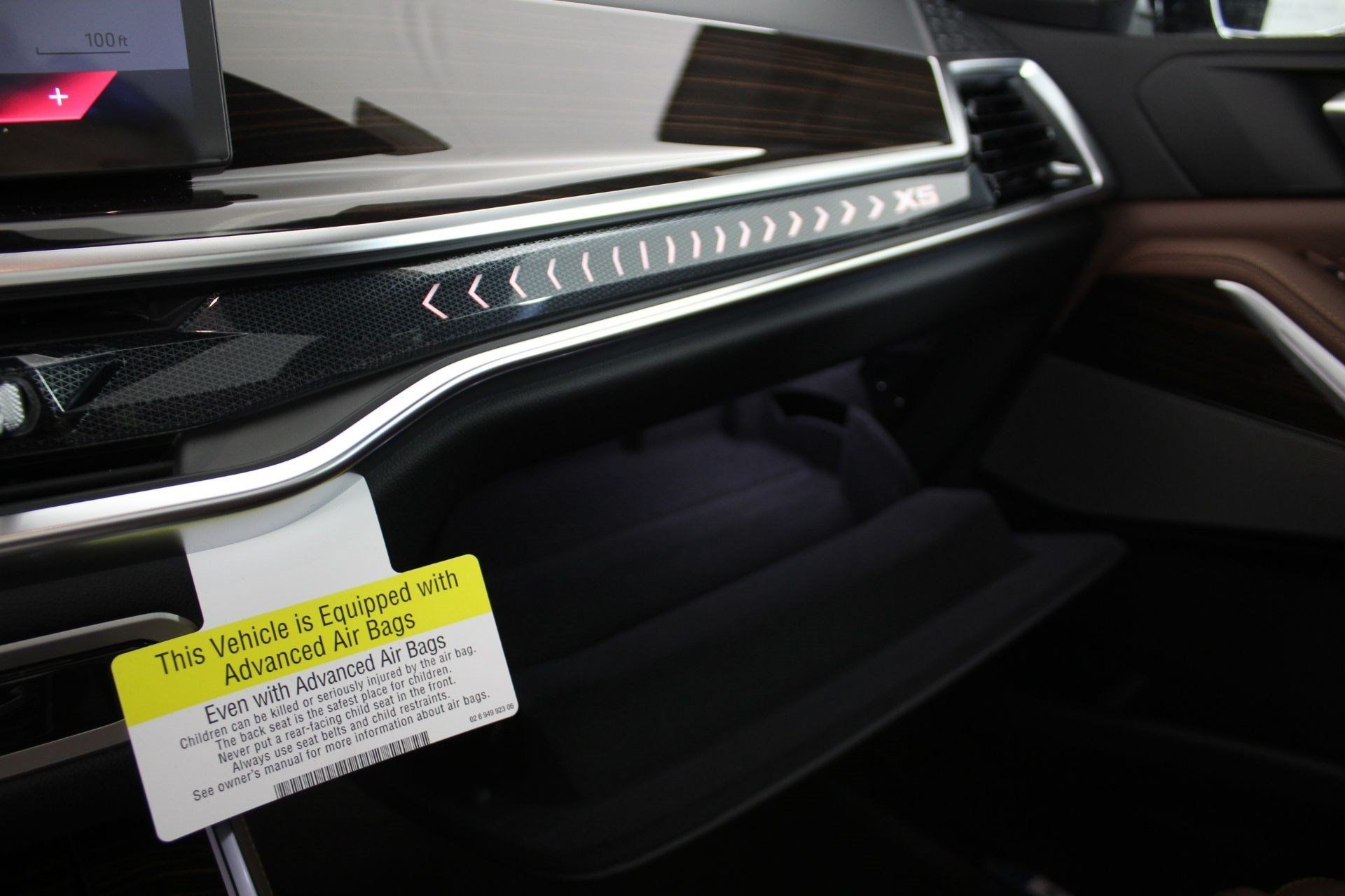 Used 2026 BMW X5 xDrive40i w/ M Sport Package AWD/4WD image 28