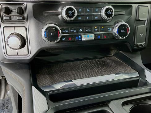 Used 2024 Ford F450 Platinum w/ FX4 Off-Road Package AWD/4WD image 22
