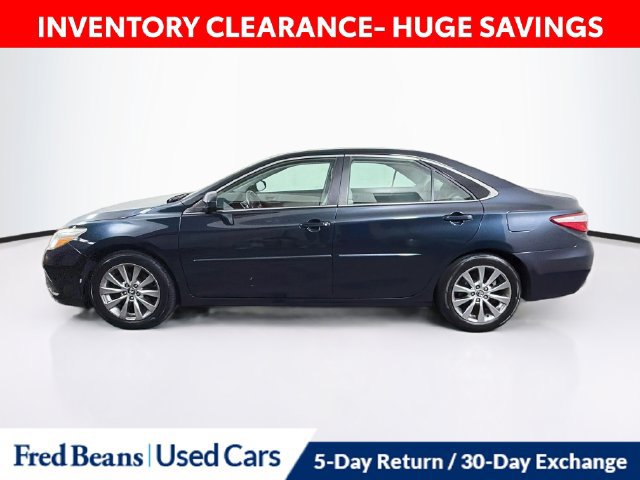 Used 2016 Toyota Camry XLE w/ Moonroof Package FWD image 5