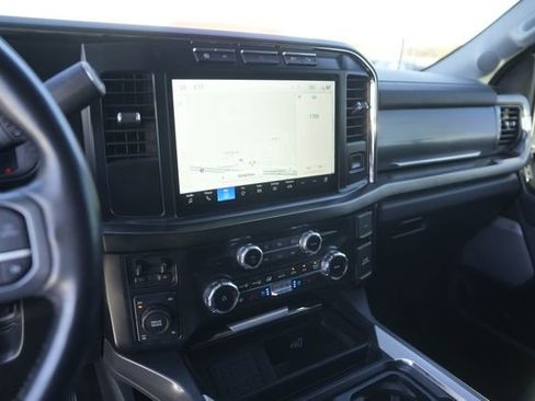Used 2024 Ford F350 Lariat image 25