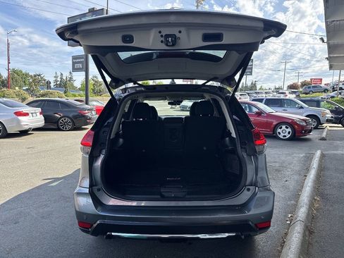 Used 2019 Nissan Rogue SV AWD/4WD image 6