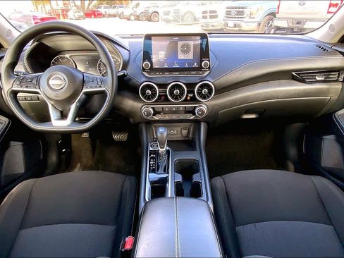 Used 2024 Nissan Sentra SV image 16