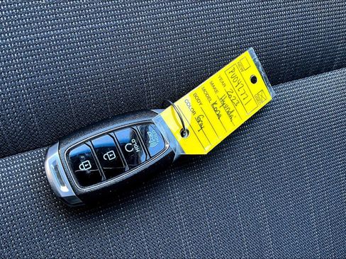 Used 2023 Hyundai Kona SEL image 15