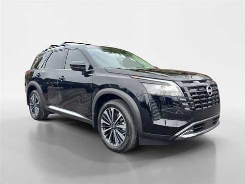 New 2026 Nissan Pathfinder Platinum w/ Cargo Package AWD/4WD image 7