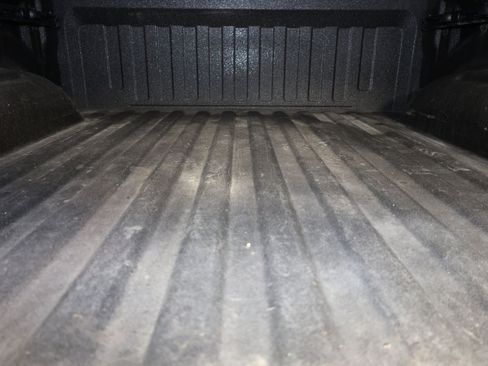 Used 2023 RAM 1500 Laramie AWD/4WD image 18