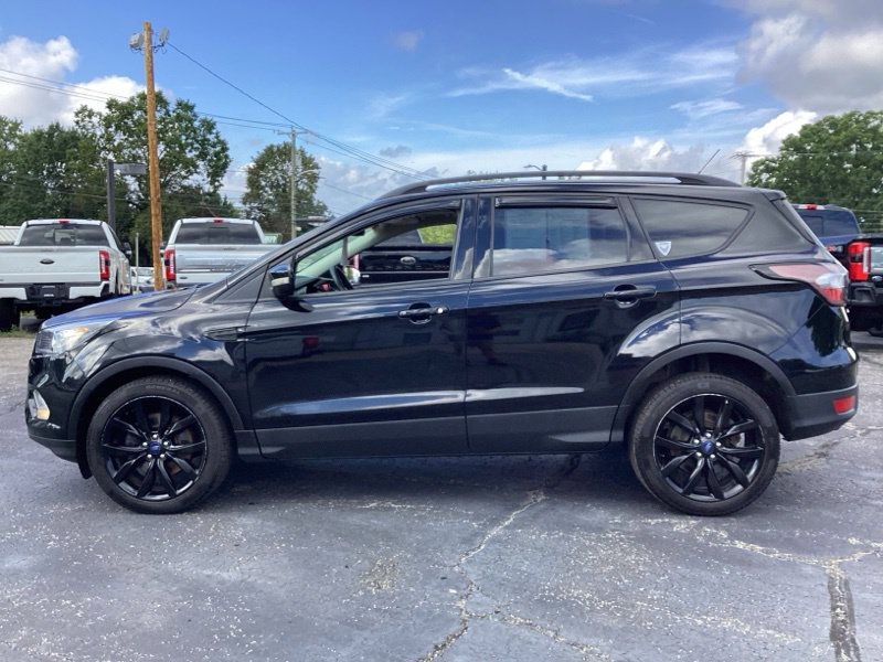 Used 2017 Ford Escape Titanium AWD/4WD image 5