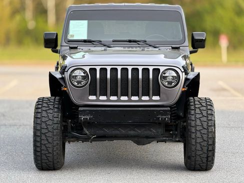 Used 2020 Jeep Wrangler Sport image 3