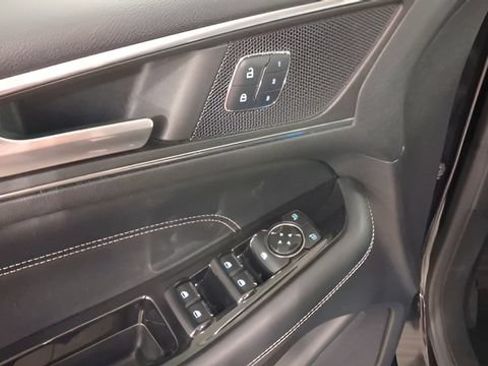Used 2015 Ford Edge Titanium w/ Equipment Group 301A FWD image 28
