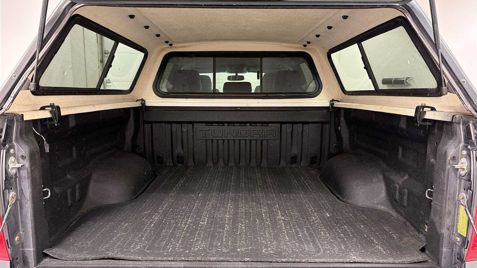 Used 2015 Toyota Tundra SR5 w/ SR5 Upgrade Package AWD/4WD image 27