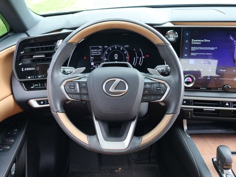 Used 2024 Lexus RX 350 Premium w/ Convenience Package image 17