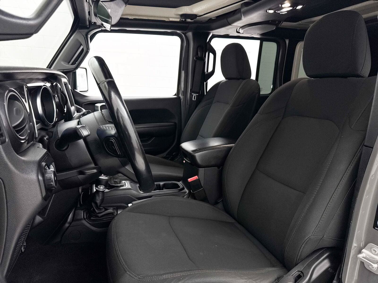 Used 2021 Jeep Wrangler Unlimited Sport AWD/4WD image 19