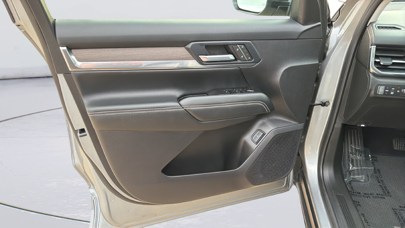Used 2026 GMC Terrain Denali AWD/4WD image 23