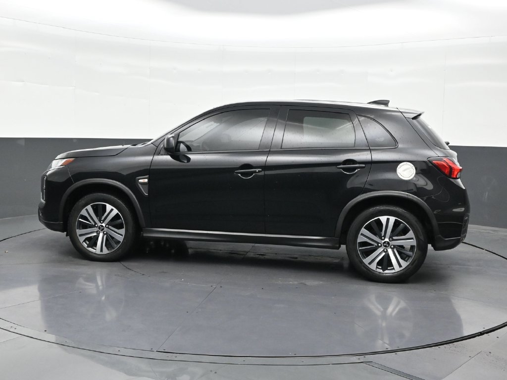 Used 2021 Mitsubishi Outlander Sport ES FWD image 2