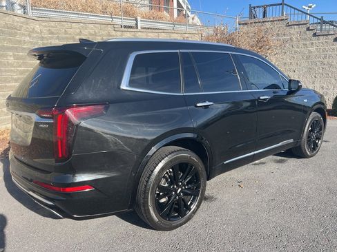 Used 2023 Cadillac XT6 Premium Luxury w/ Technology Package image 9