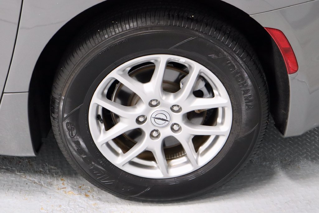 Used 2025 Chrysler Pacifica Select FWD image 19