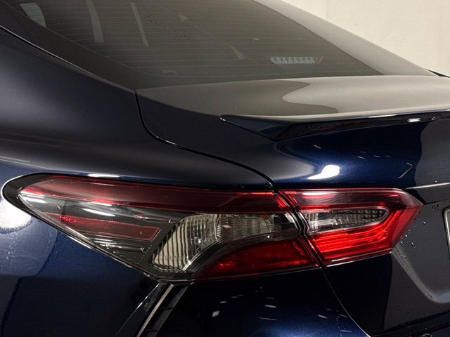 Used 2021 Toyota Camry SE FWD image 12