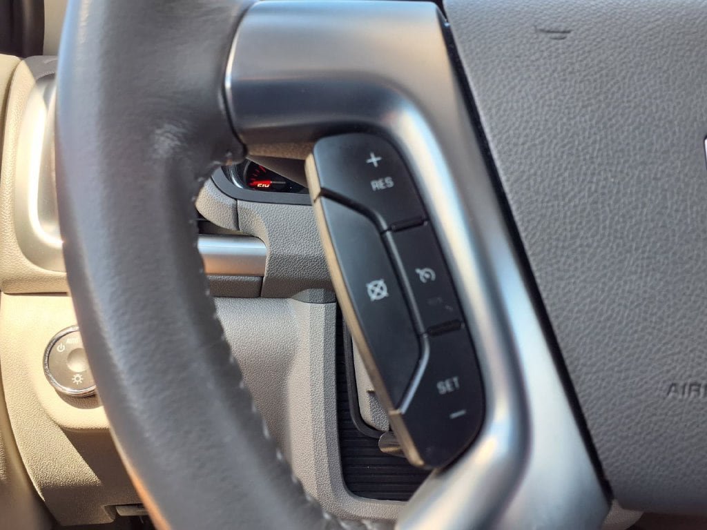 Used 2015 GMC Acadia SLE FWD image 29