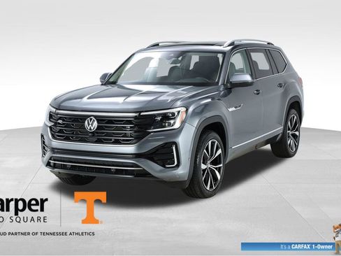 Used 2024 Volkswagen Atlas SEL Premium R-Line AWD/4WD image 1