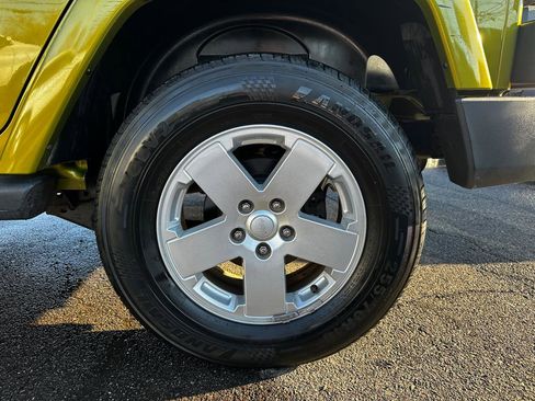 Used 2007 Jeep Wrangler Unlimited Sahara image 18